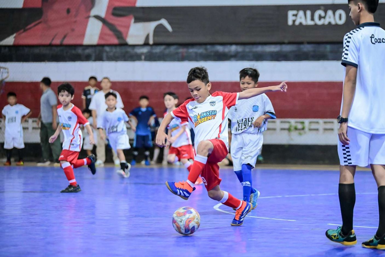 Mastering Futsal Body Feint and 1v1 Dribbling in Futsal